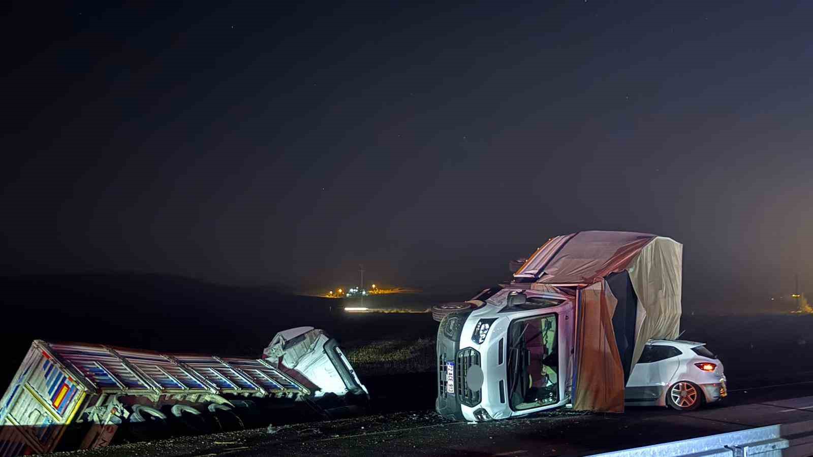 Diyarbakır’da zincirleme kaza: 3 ölü, 14 yaralı