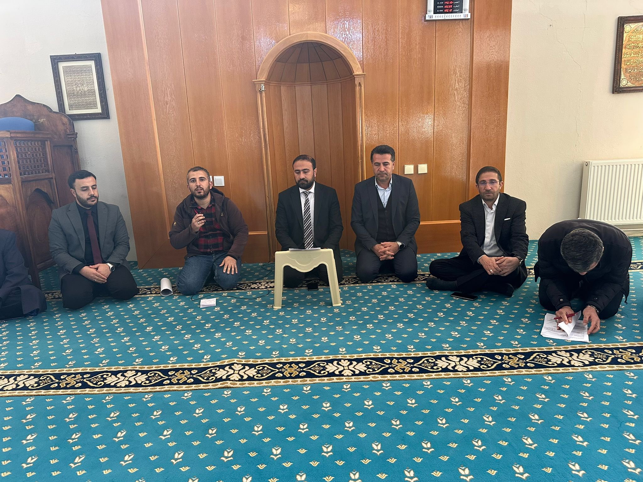 Gürpınar’da Bağımlılıkla Mücadele İçin Din Görevlilerine Eğitim Verildi