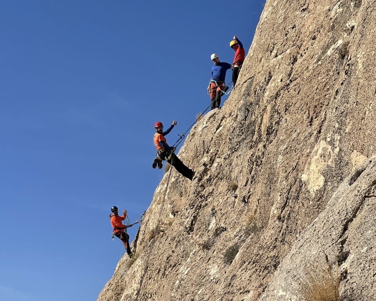 Van’da Dağcılığa Yönelik İlk Çok İp Boylu Tırmanış Eğitimi Düzenlendi