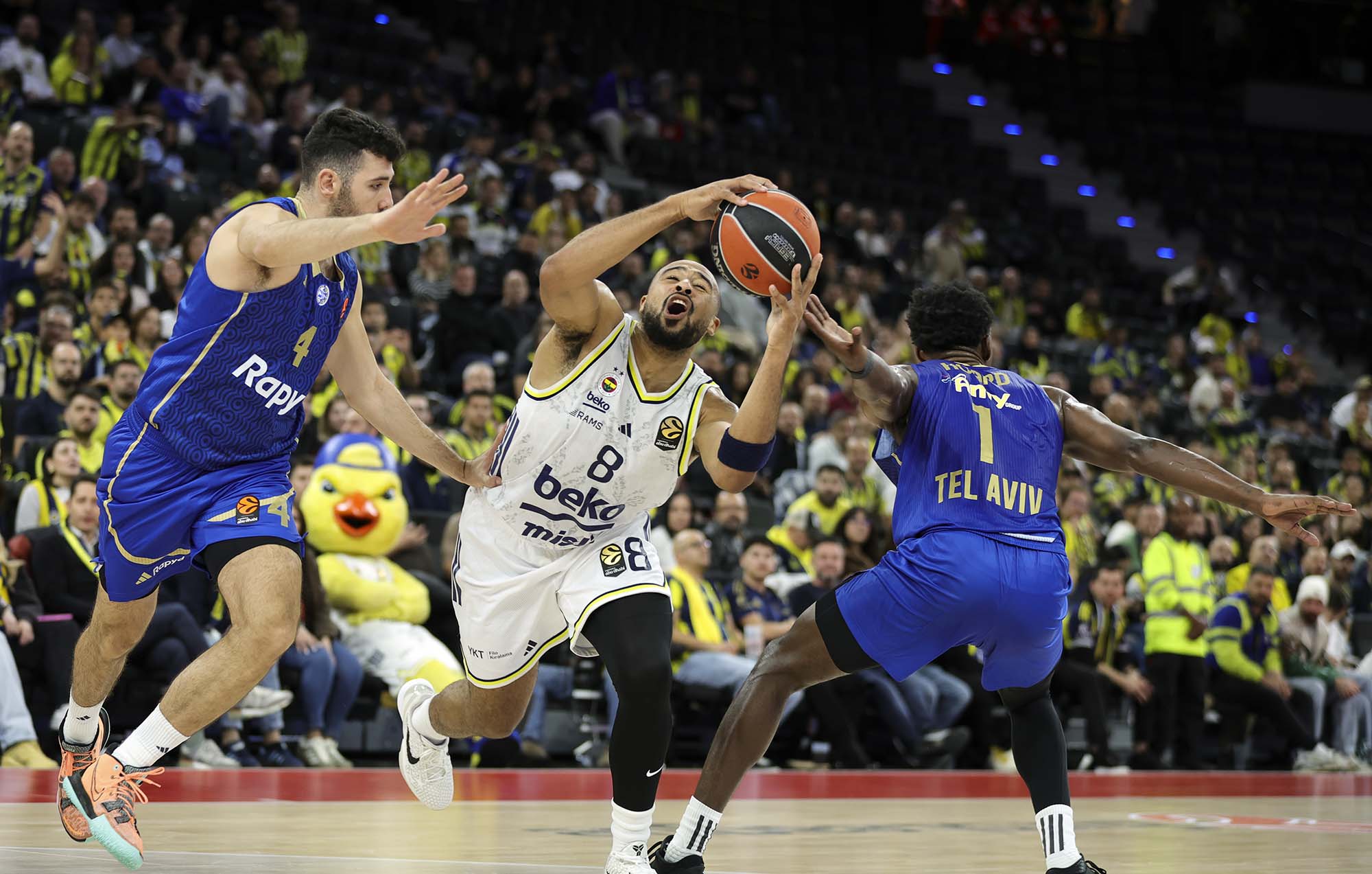 Fenerbahçe, israil temsilcisini devirdi 