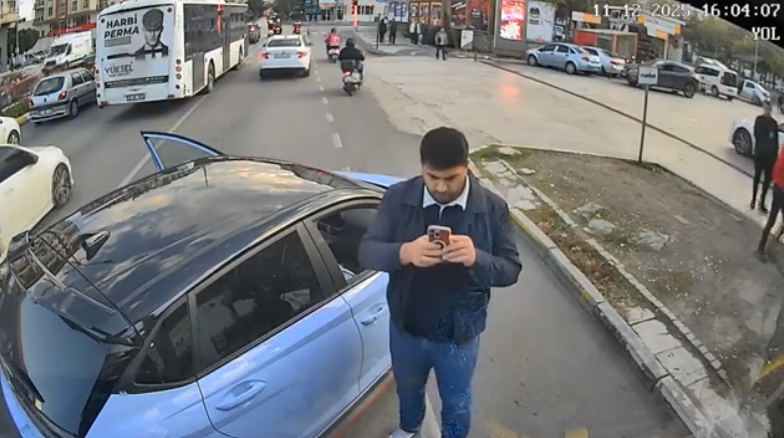 Isparta’da yol verme tartışması, kadın halk otobüsü şoförüne kâbus yaşattı