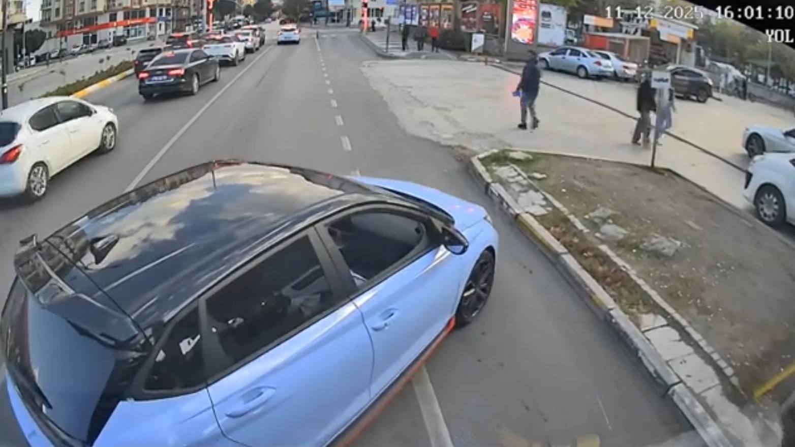 Isparta’da yol verme tartışması, kadın halk otobüsü şoförüne kâbus yaşattı