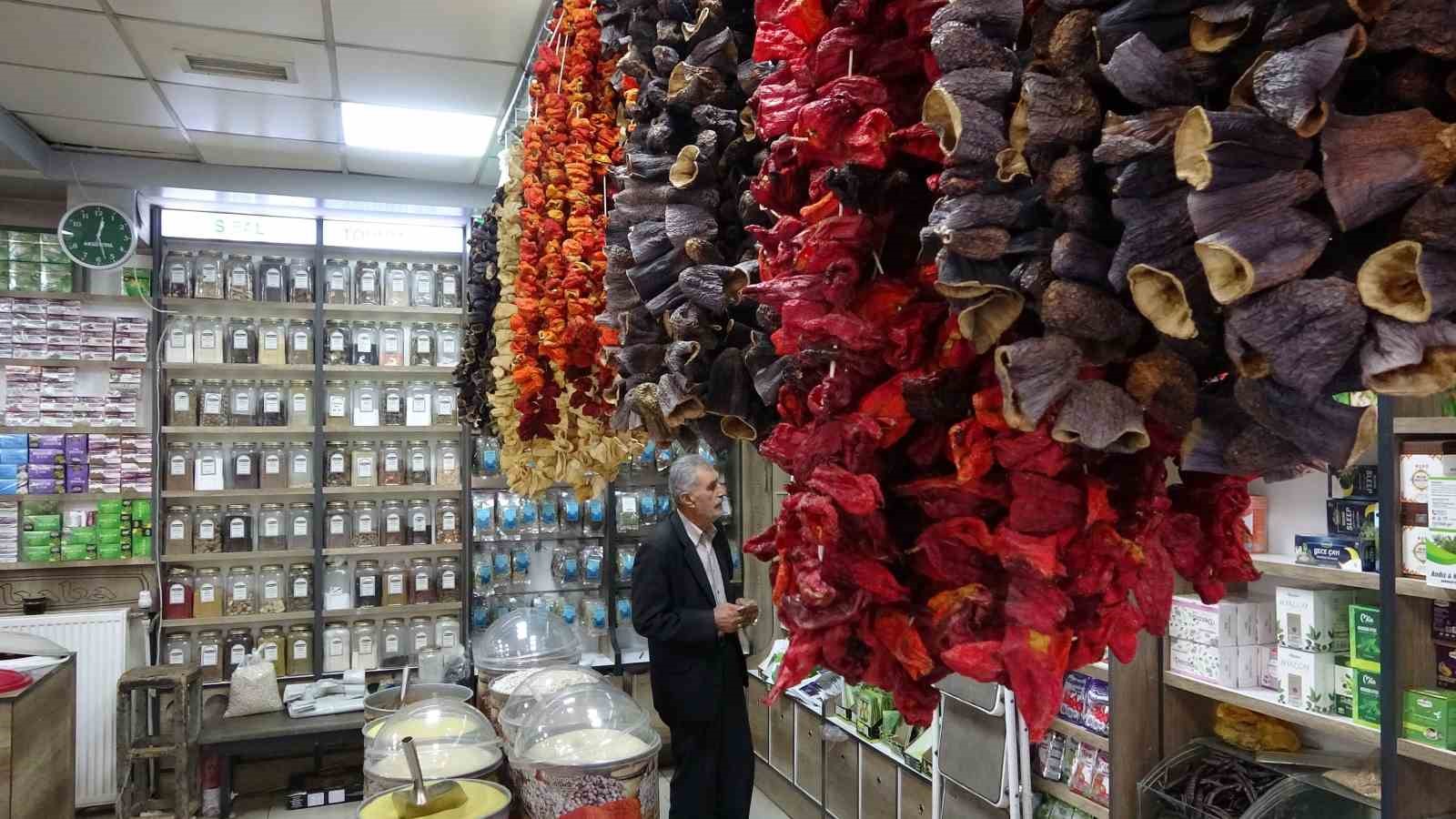 Havalar Soğudu, Van’da Şifalı Bitkilere İlgi Arttı