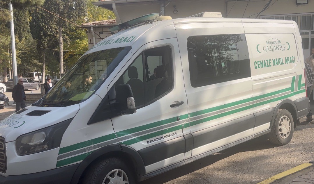 Oyun oynarken sulama kanalına düşen  çocuk boğuldu