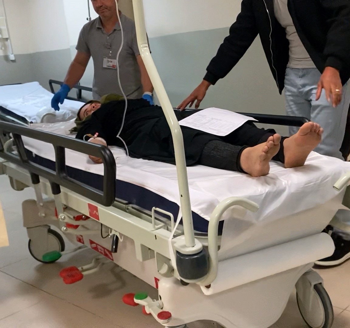 Telefonunu şarj ederken elektrik akımına kapıldı