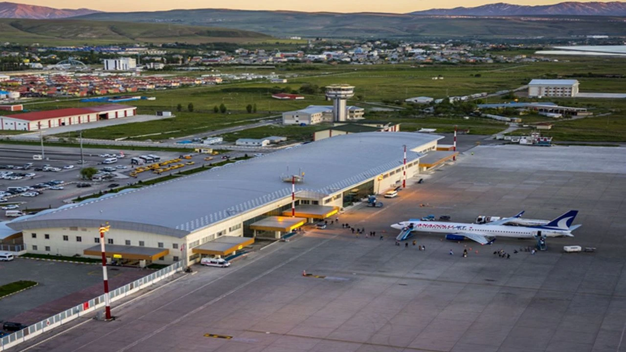 Vanlılar Müjde! Ferit Melen Havalimanı sonunda açılıyor